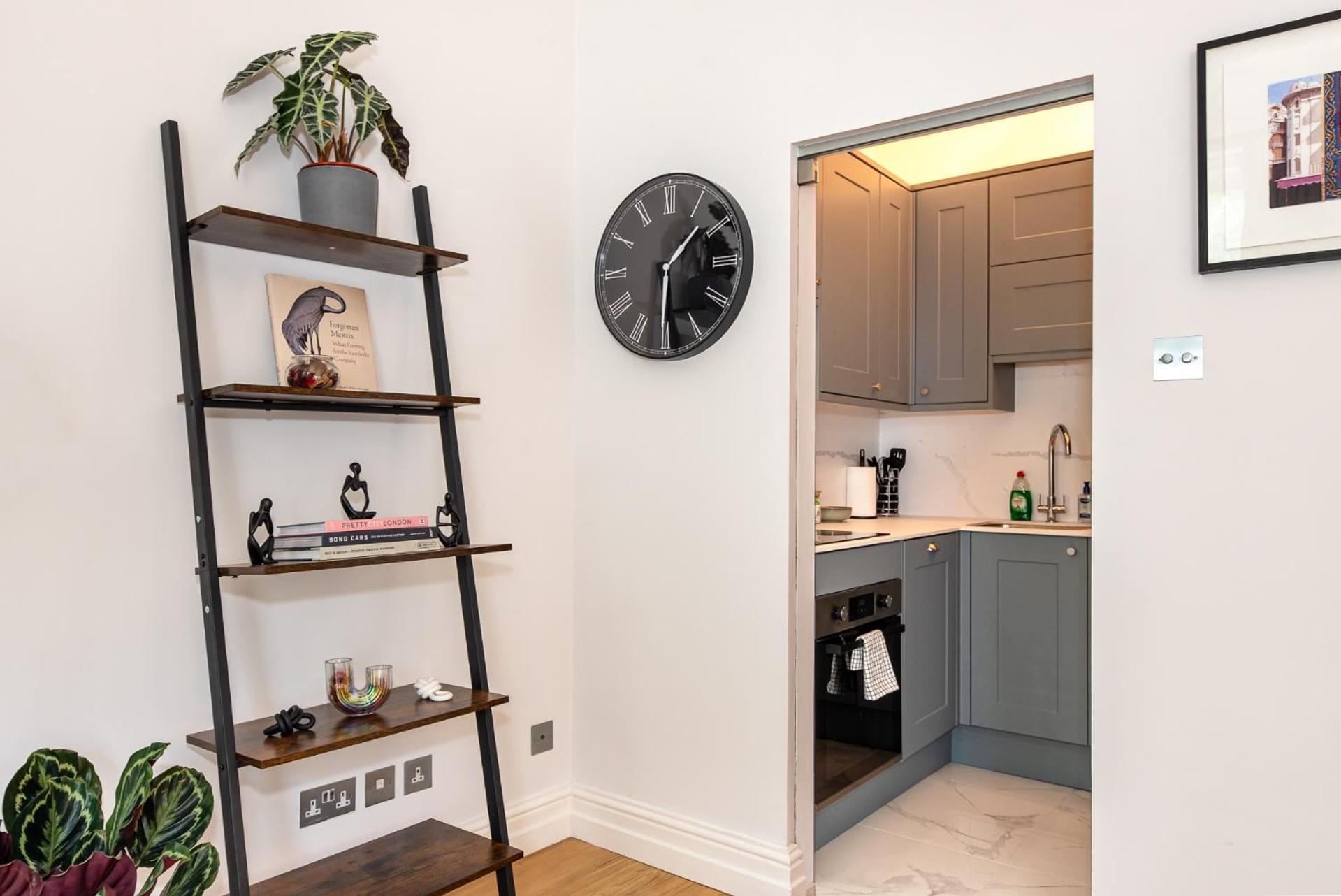 2-Bedroom Victorian Apartment In Kensington Londres Extérieur photo