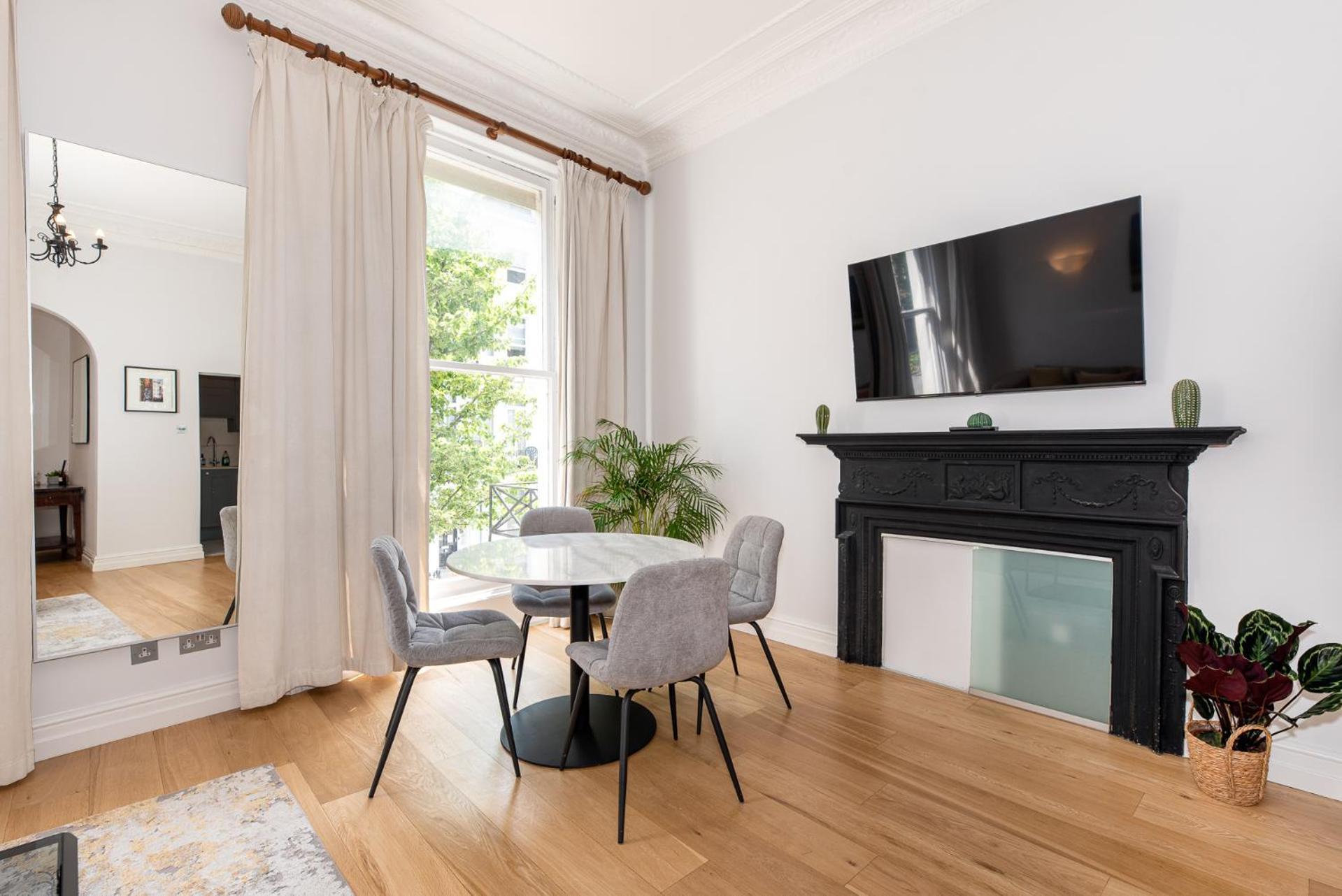 2-Bedroom Victorian Apartment In Kensington Londres Extérieur photo